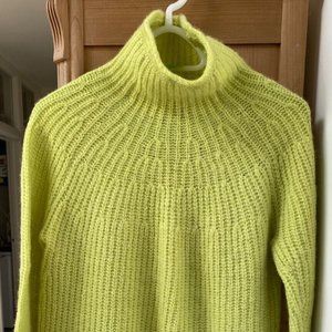 Yellow Funnel neck woman’s sweater